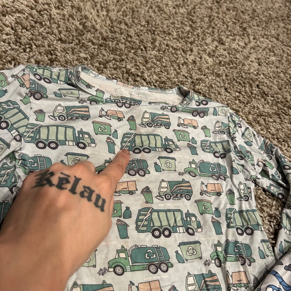Sweet Bamboo Kids Long Sleeve Shirt Bundle Size 5 Garbage Truck & Construction - Picture 5 of 10